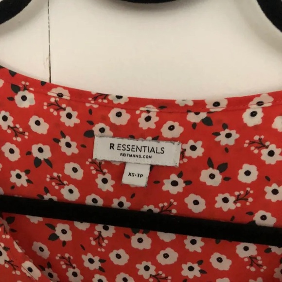 REITMANS floral T-shirt blouse - Picture 3 of 6